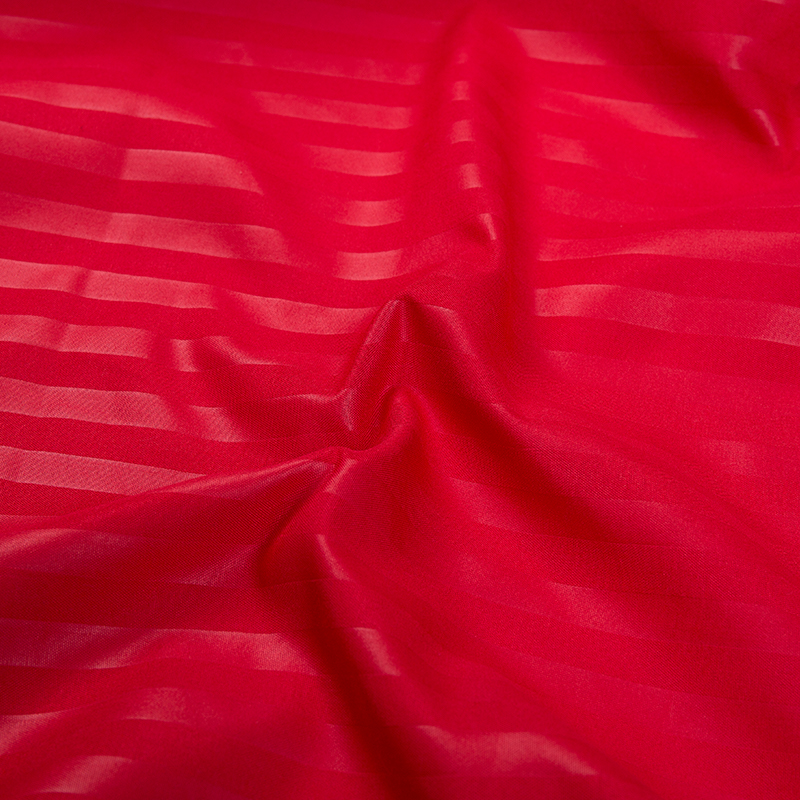 99.99% Plyester Plain Weave Dyed Embossed Fabric